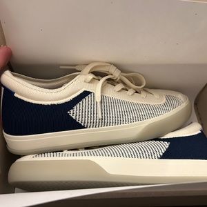 Rothy’s Lace Up Sneaker - Navy